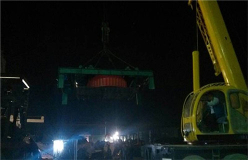 油冷电磁自卸除铁器，湖南油冷自卸式电磁除铁器工作视频_国家标准_湖南油冷自卸式电磁除铁器厂家订做配电箱型号 